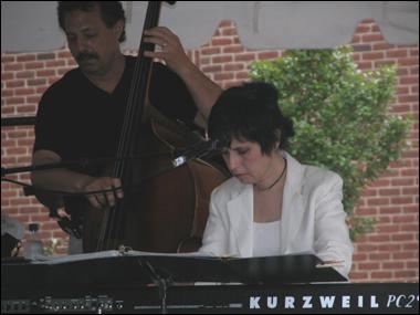 2.jpg - Diane & Frank Marino @ The Franklin Jazz Festival, Franklin, TN