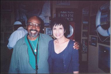 35.jpg - Diane w/ James Moody, @ The Jazz Showcase, Chicago, Ill